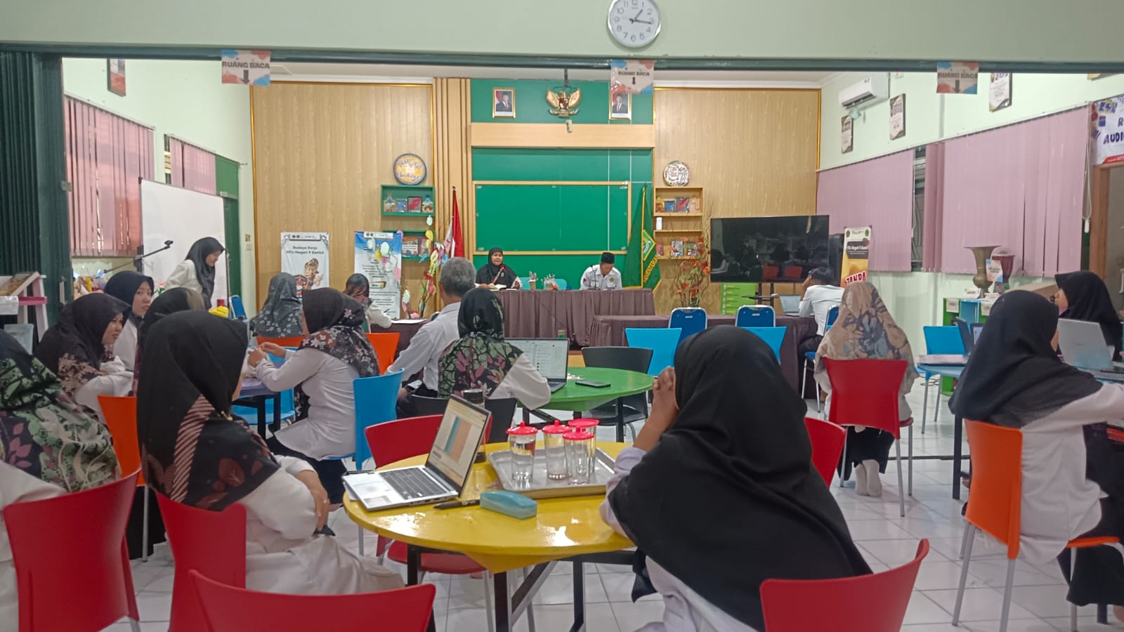 Sambut Harlah Ke-17, MTsN 9 Bantul Gelar Rapat Finalisasi Wisuda Tahfidz di Taman Budaya Embung Giwangan